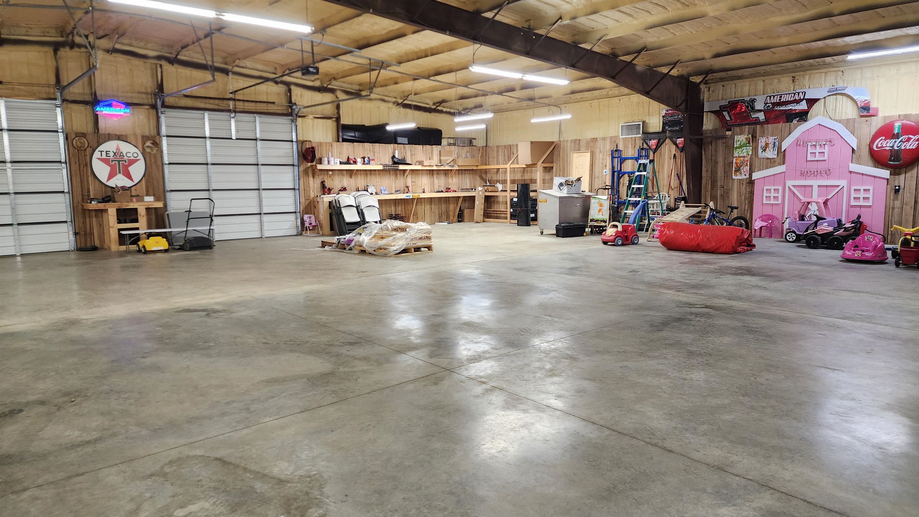 948 George Weakley Road Dyersburg, TN 38024 - Photo 26 of 31 a view of a room with gym equipment