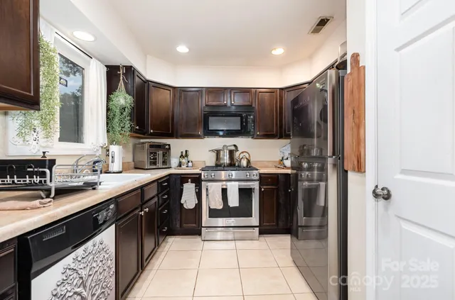 $365,000 | 7626 Eastbourne Road, Charlotte, NC 28227