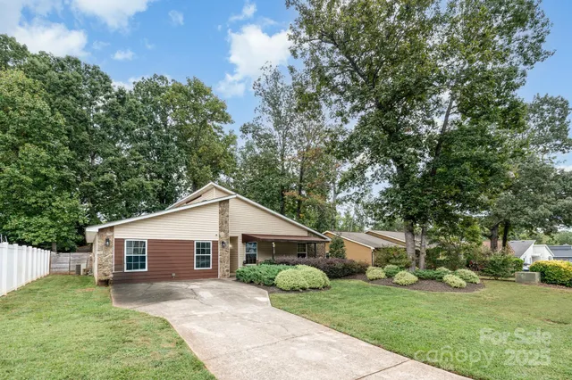 $365,000 | 7626 Eastbourne Road, Charlotte, NC 28227