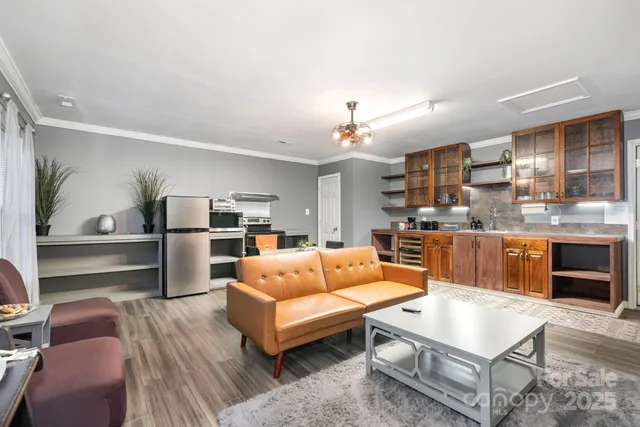 $365,000 | 7626 Eastbourne Road, Charlotte, NC 28227