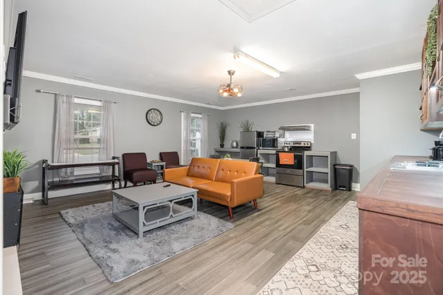 $365,000 | 7626 Eastbourne Road, Charlotte, NC 28227