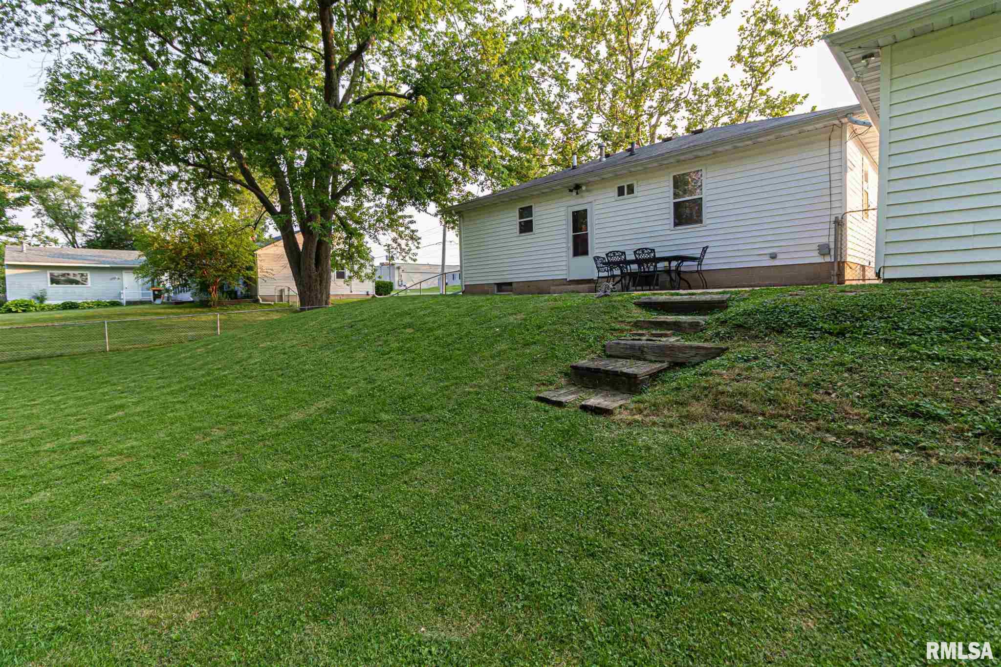 5016 North Hamilton Road Peoria, IL 61614 - Photo 25 of 28 Gallery Image 25