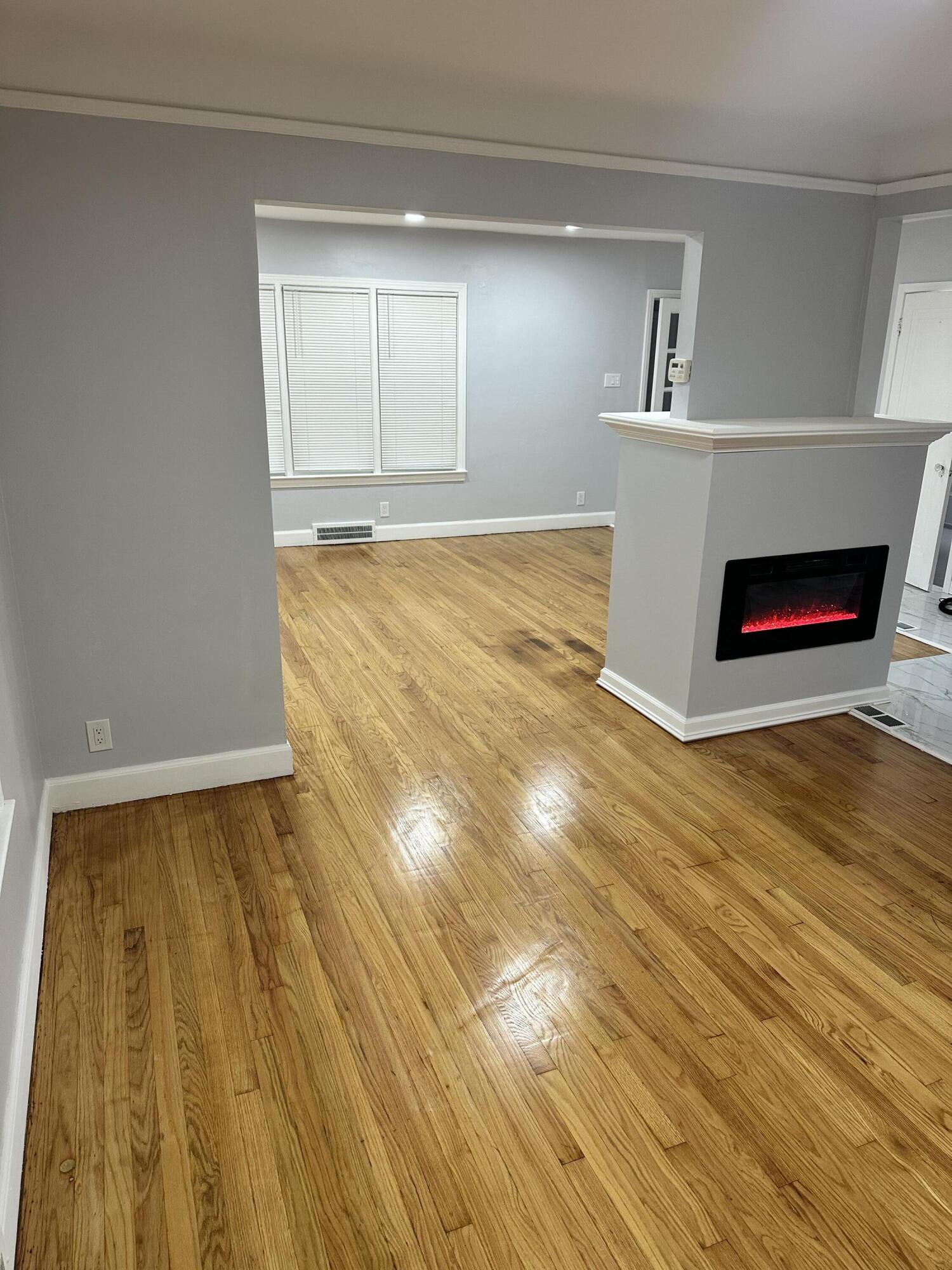 15382 Robson Street Detroit, MI 48227 - Photo 14 of 34 IMG_4958