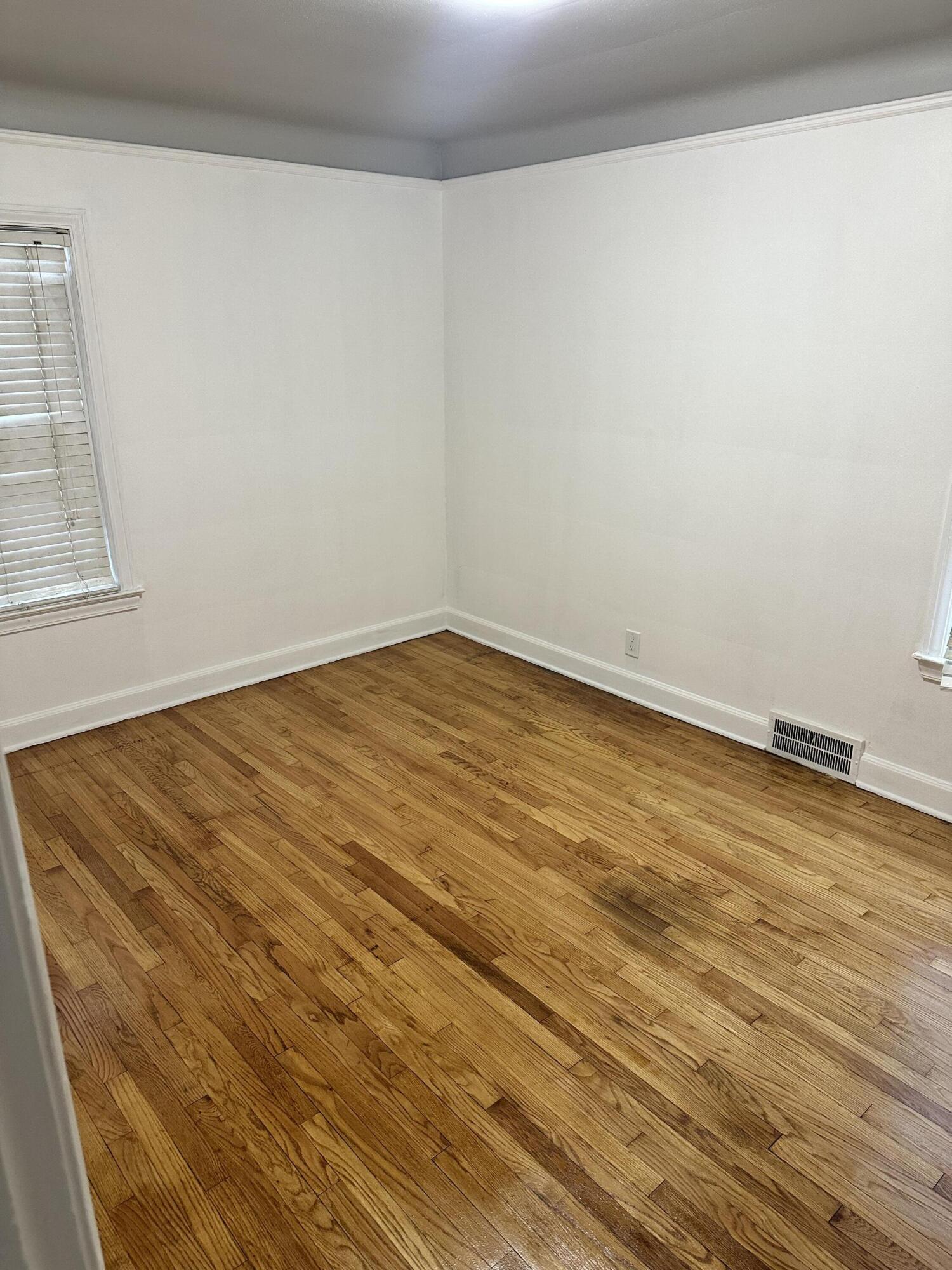 15382 Robson Street Detroit, MI 48227 - Photo 20 of 34 IMG_4961