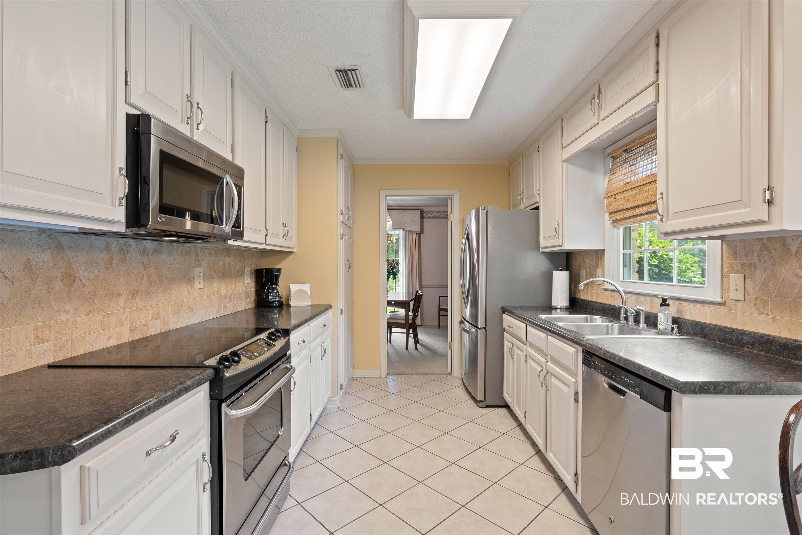 6004 Cherry Ridge Court Mobile, AL 36609 - Photo 11 of 40 Kitchen