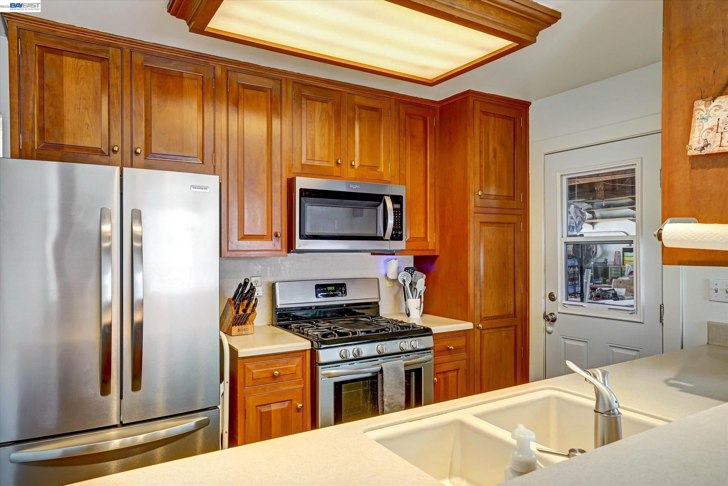 1463 Wilton Road Livermore, CA 94551 - Photo 21 of 34