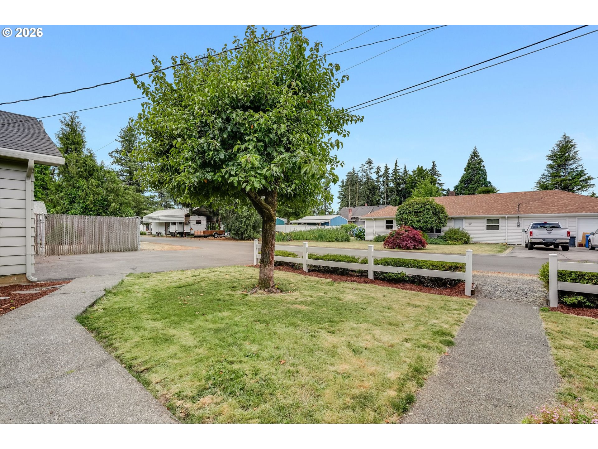 2537 B Street Hubbard, OR 97032 - Photo 10 of 43 Yard