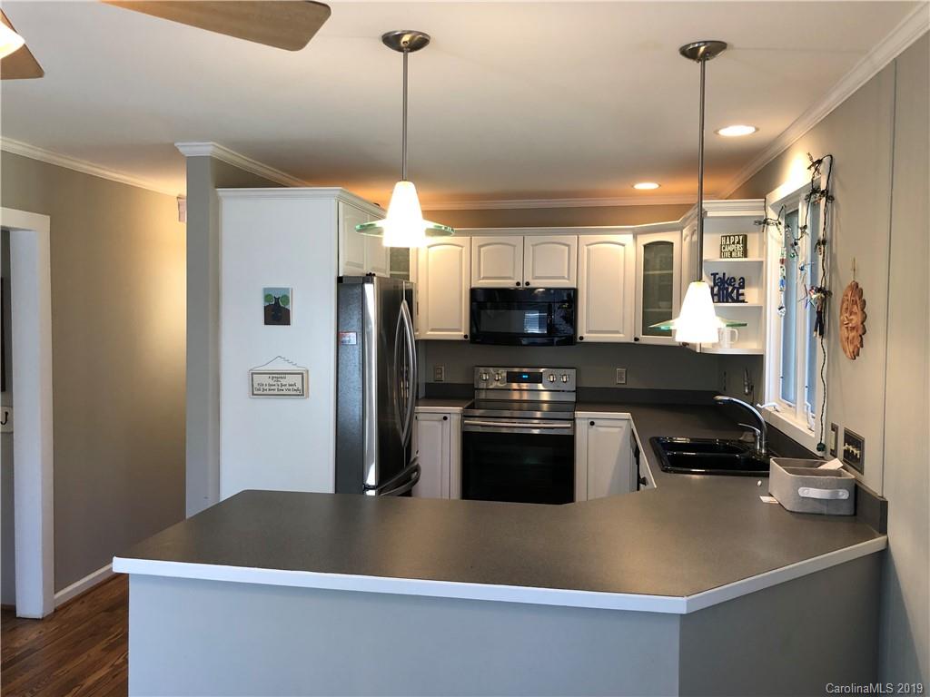 306 Turnpike Road Brevard, NC 28712 - Photo 11 of 24 Gallery Image 11