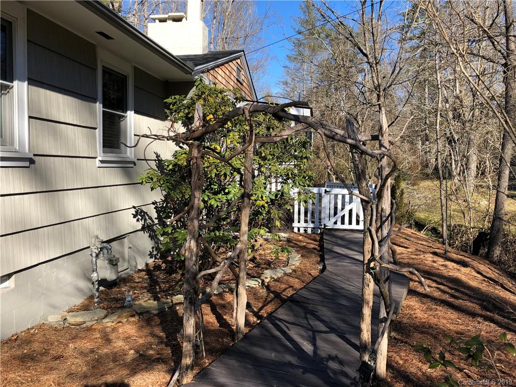 306 Turnpike Road Brevard, NC 28712 - Photo 5 of 24 Gallery Image 5