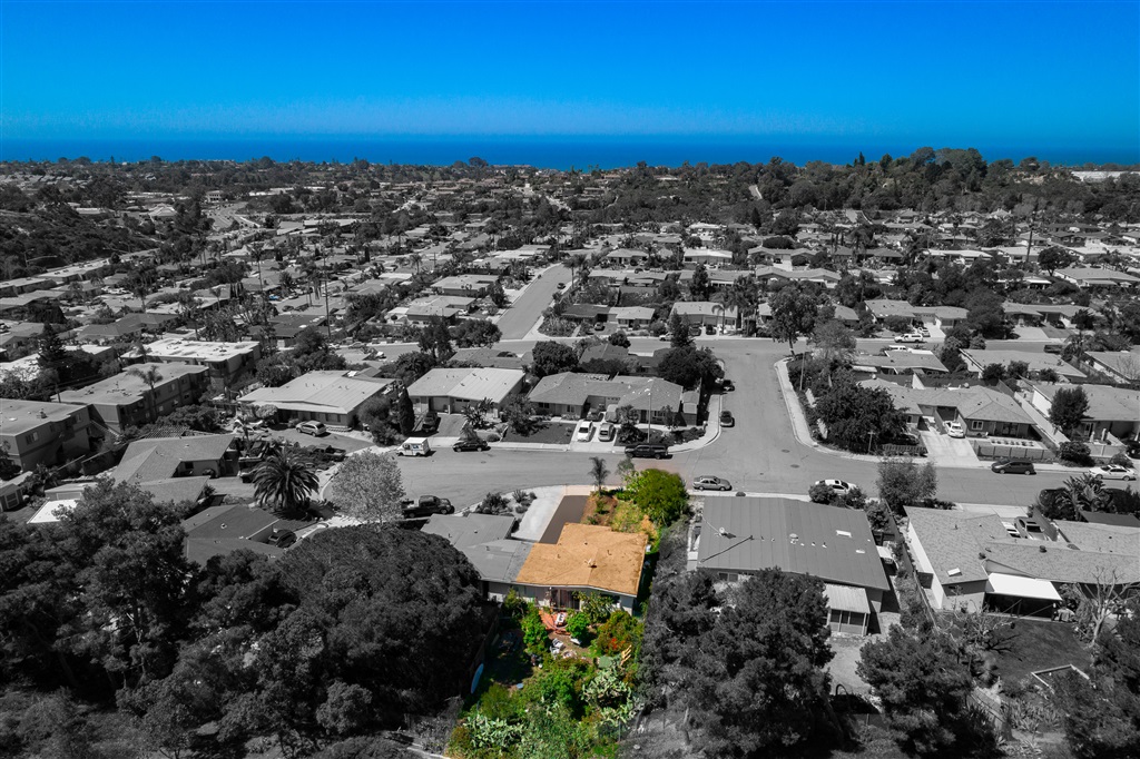 211 Fraxinella Street Encinitas, CA 92024 - Photo 12 of 15