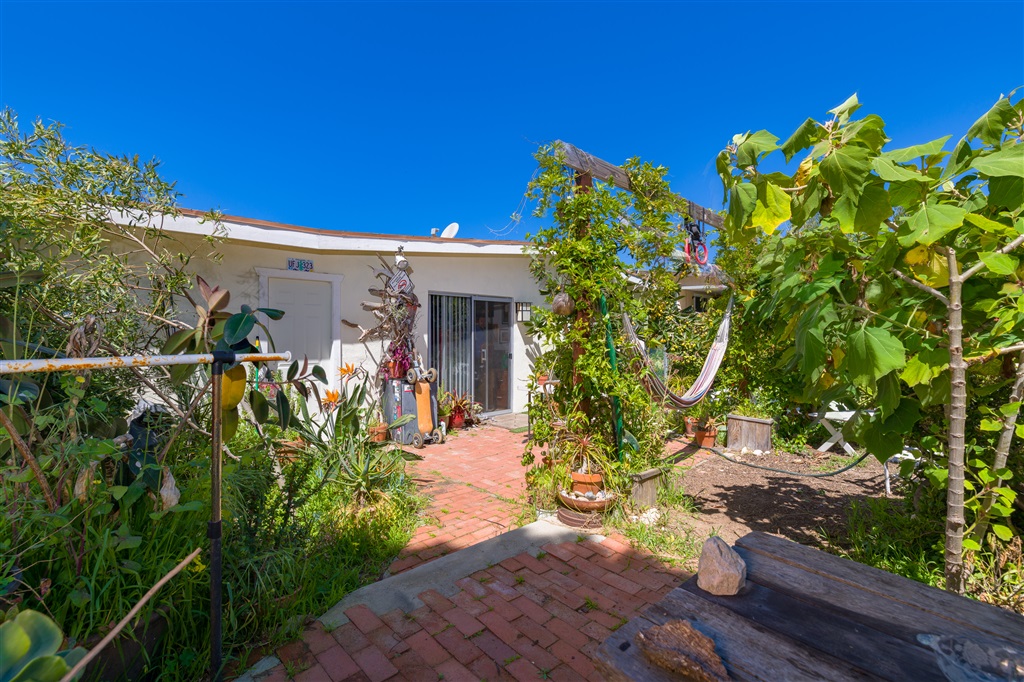 211 Fraxinella Street Encinitas, CA 92024 - Photo 10 of 15