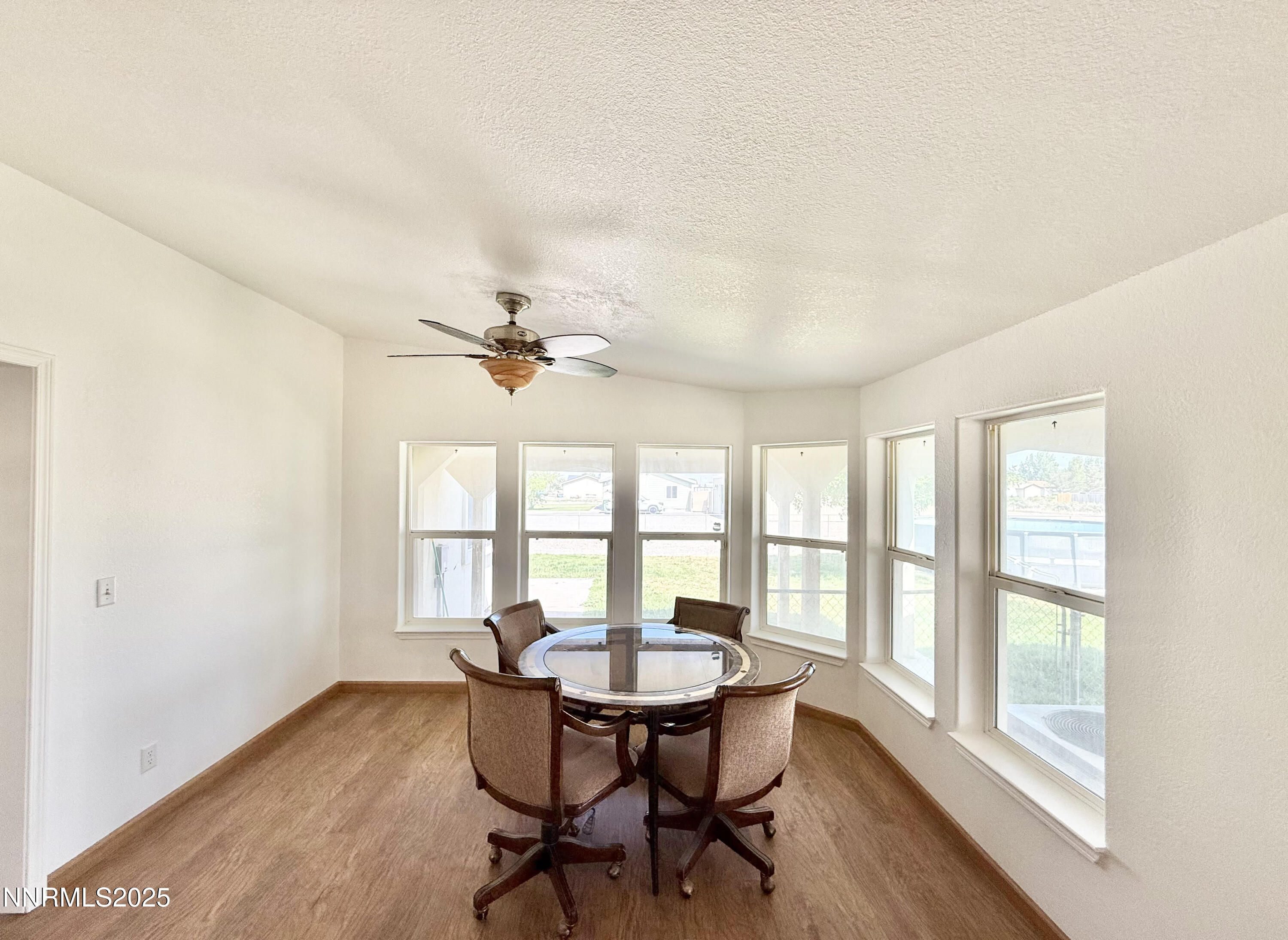 480 Kayci Avenue Battle Mountain, NV 89820 - Photo 11 of 40 480 Kayci dining 4