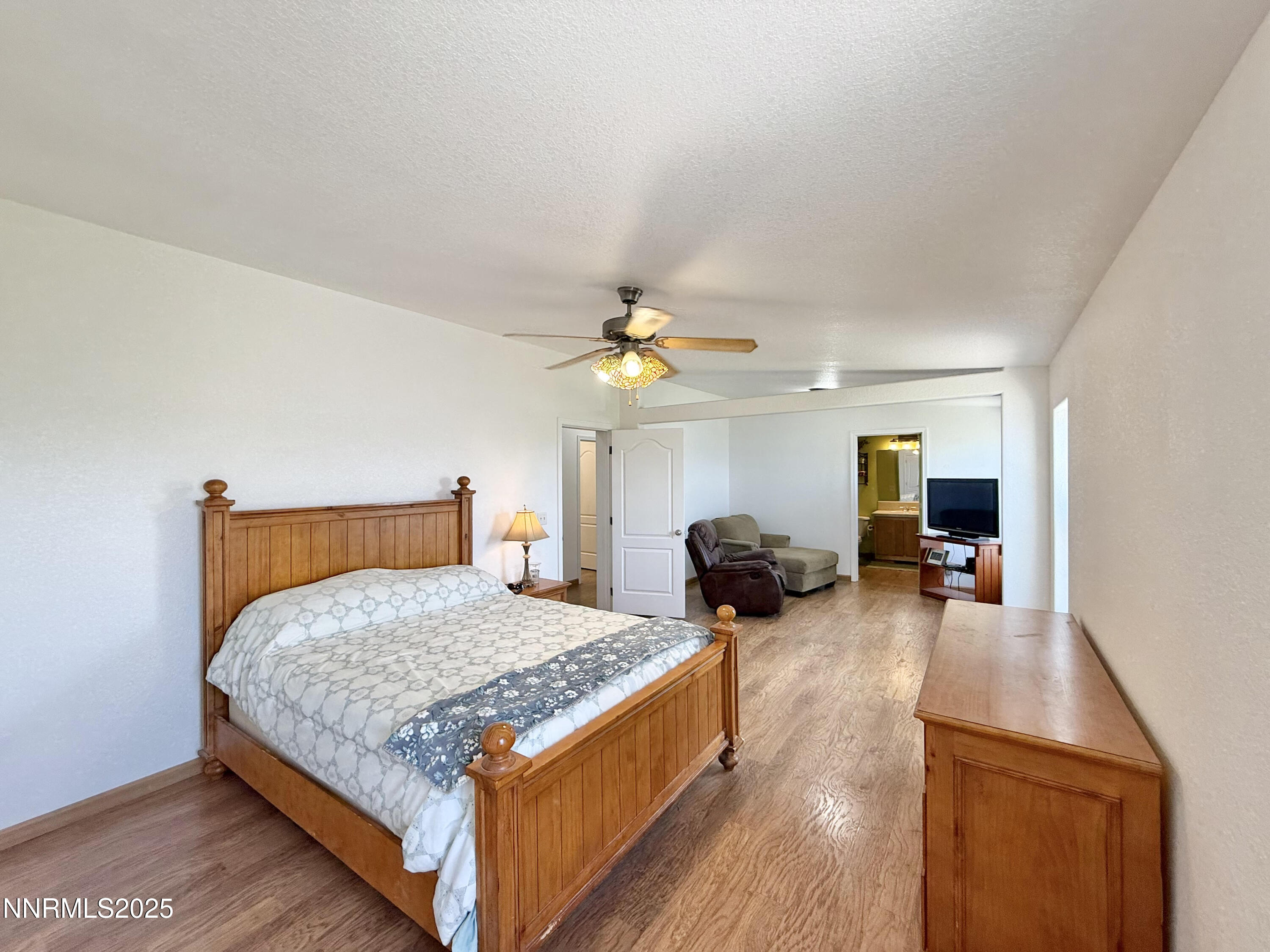 480 Kayci Avenue Battle Mountain, NV 89820 - Photo 31 of 40 480 Kayci master bed 1