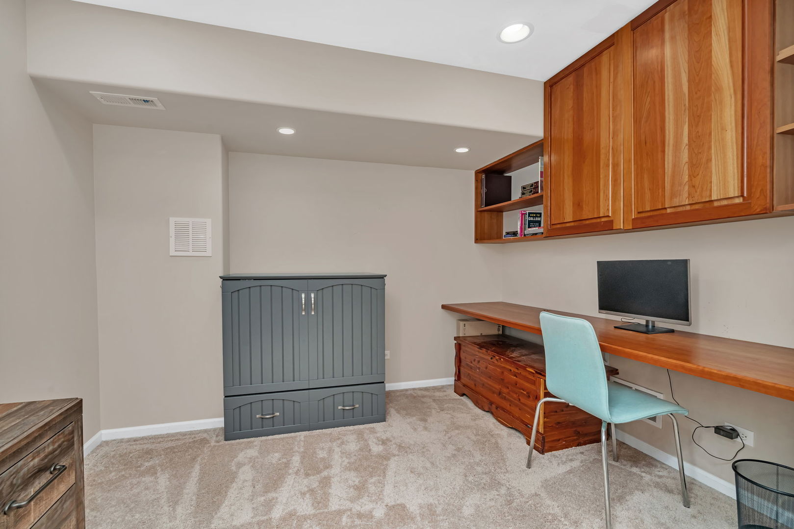 79 Spring Avenue Naperville, IL 60540 - Photo 45 of 70 Gallery Image 45