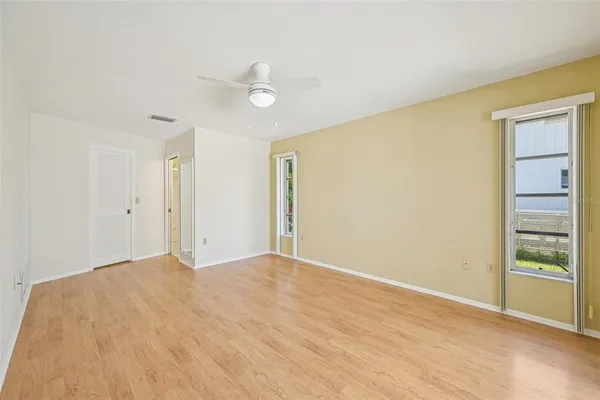 $525,000 | 437 South Shore Drive, Osprey, FL 34229