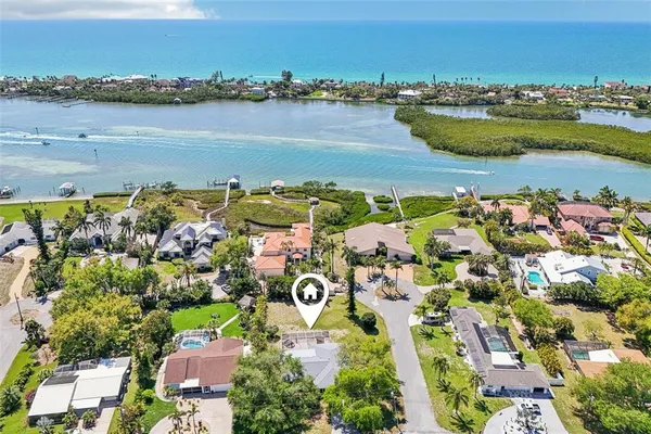 $525,000 | 437 South Shore Drive, Osprey, FL 34229