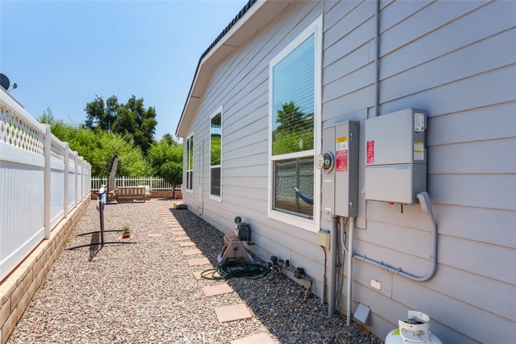 2239 Black Canyon Road, Unit 40 Ramona, CA 92065 - Photo 34 of 55