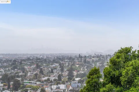 $998,000 | 6801 Simson Street, Oakland, CA 94605