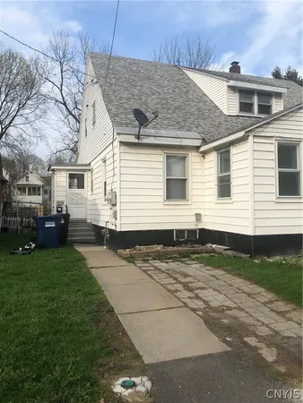 $1,100 | 214 1st N Street, Syracuse, NY 13208