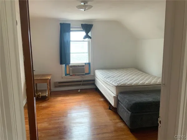 $1,100 | 214 1st N Street, Syracuse, NY 13208