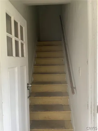 $1,100 | 214 1st N Street, Syracuse, NY 13208