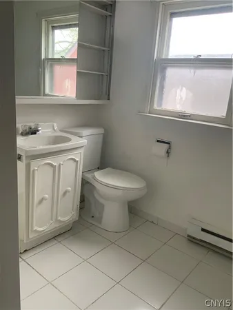 $1,100 | 214 1st N Street, Syracuse, NY 13208