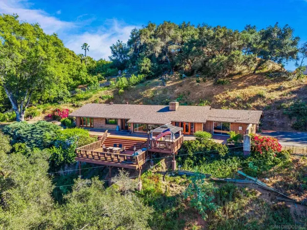 $1,099,000 | 2305 Royal Oak Drive, Escondido, CA 92027