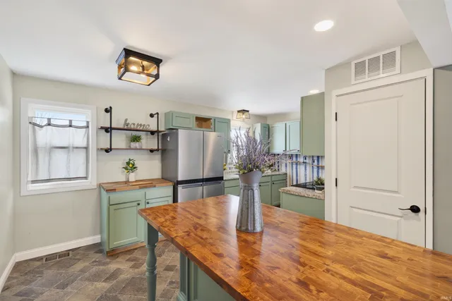 $165,000 | 453 South Scotty Drive, Brownstown, IN 47220