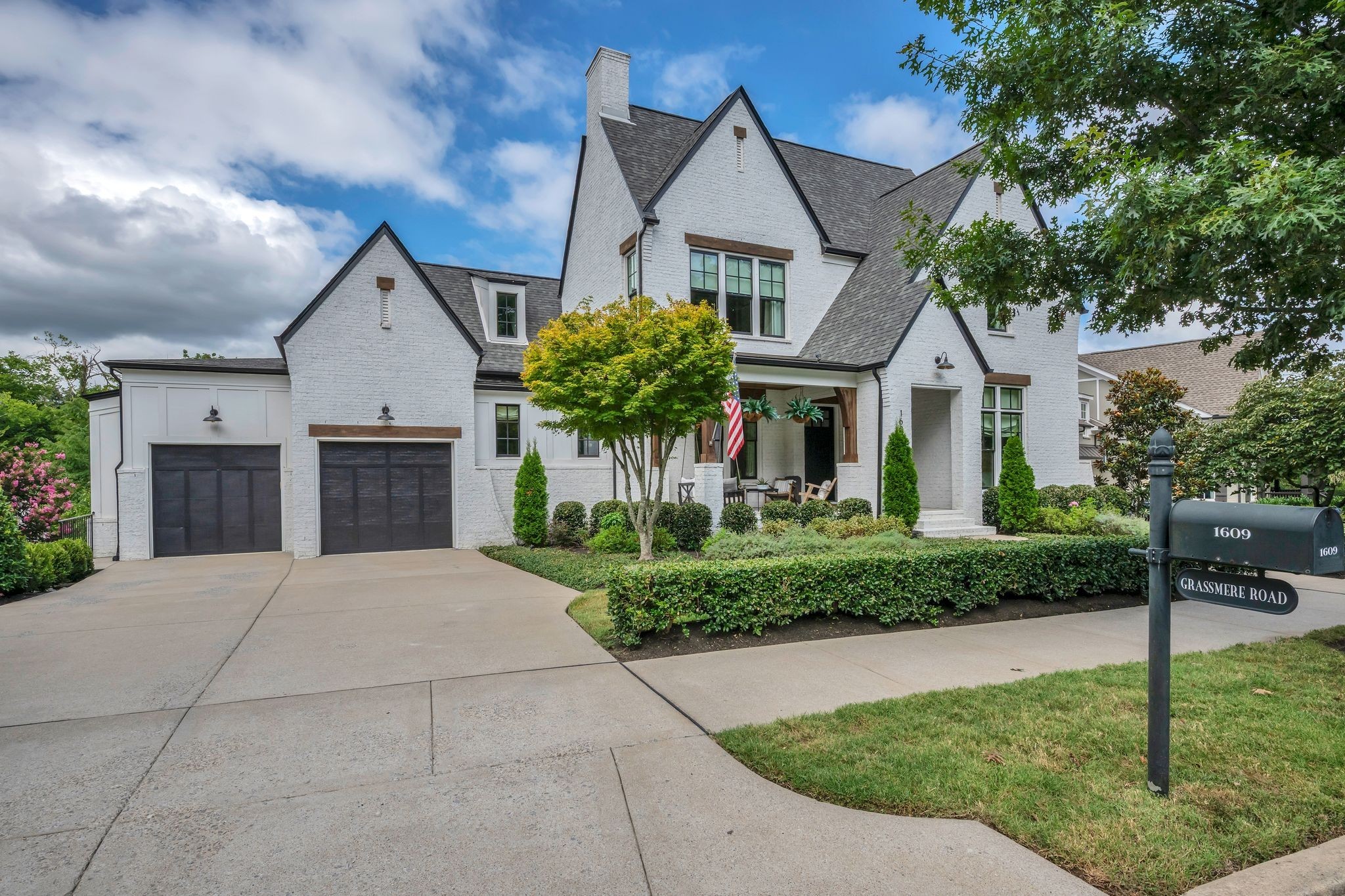 1609 Grassmere Road Franklin, TN 37064 - Photo 2 of 71 Gallery Image 2