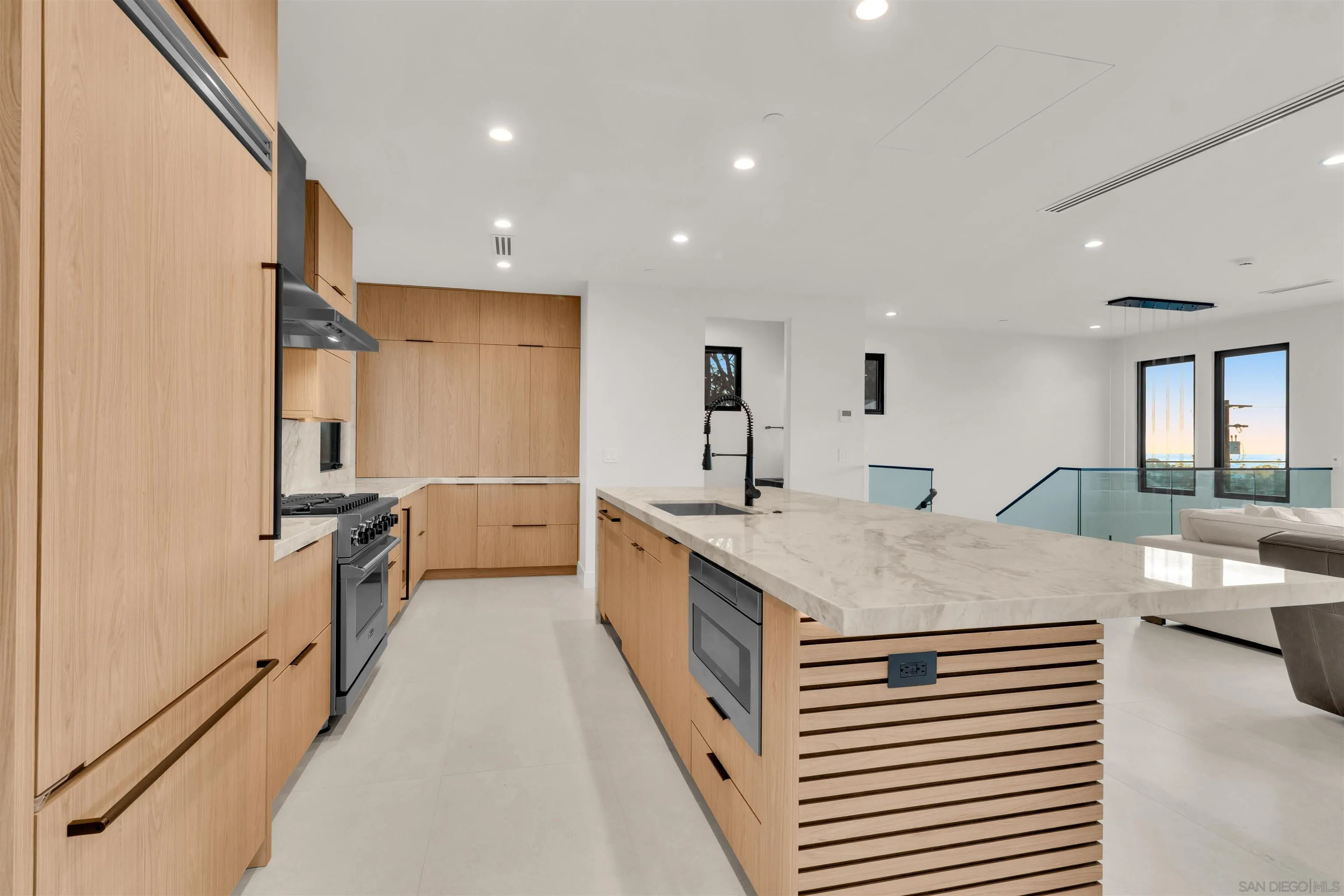1009 Arcadia Road Encinitas, CA 92024 - Photo 9 of 37 Gallery Image 9
