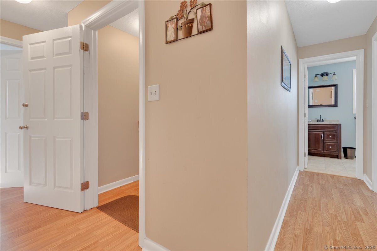 178 Oakland Avenue, Unit 2 New Britain, CT 06053 - Photo 4 of 21