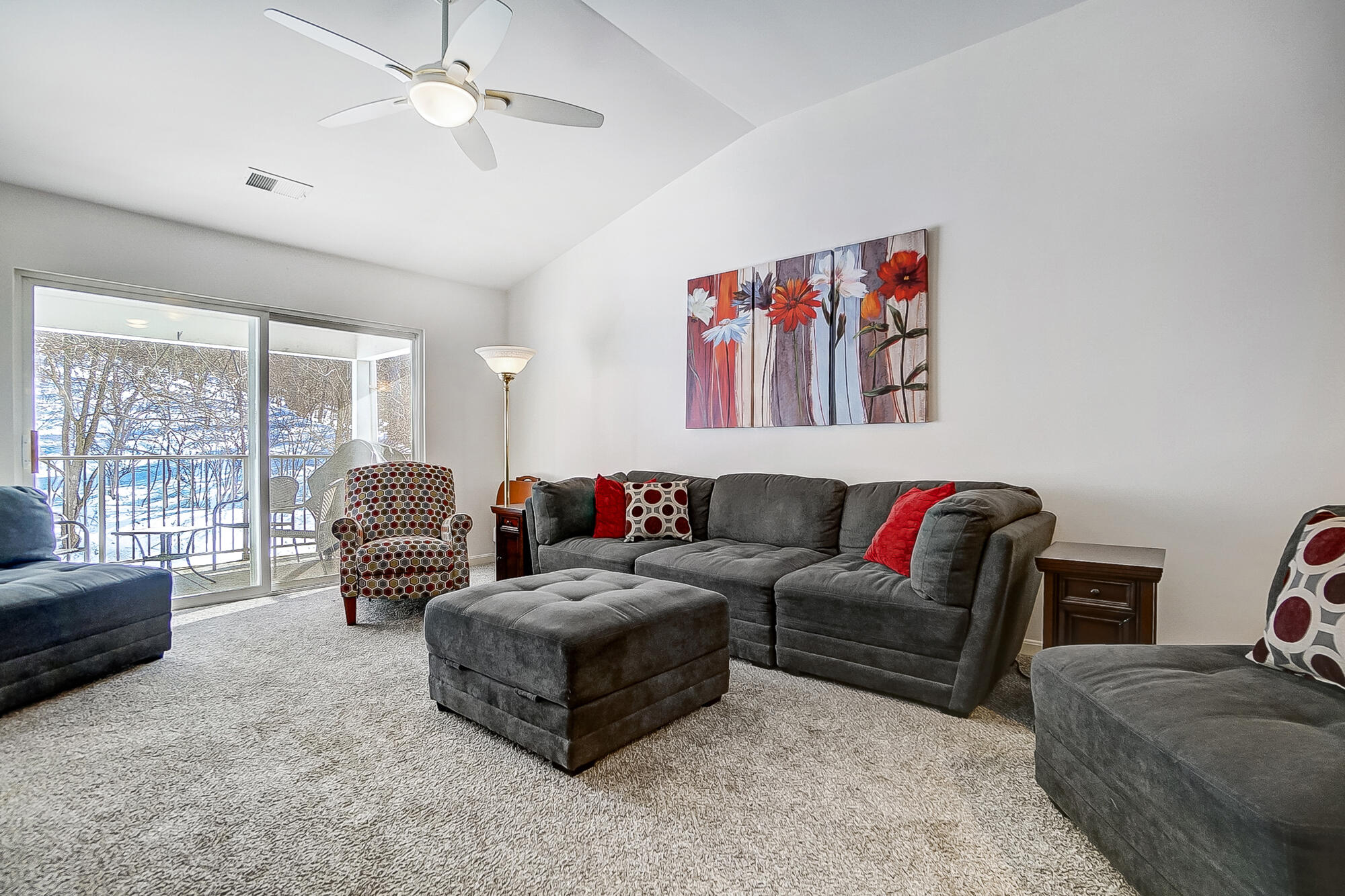 577 Rivers Breeze Drive Ludlow, KY 41016 - Photo 2 of 28 Gallery Image 2