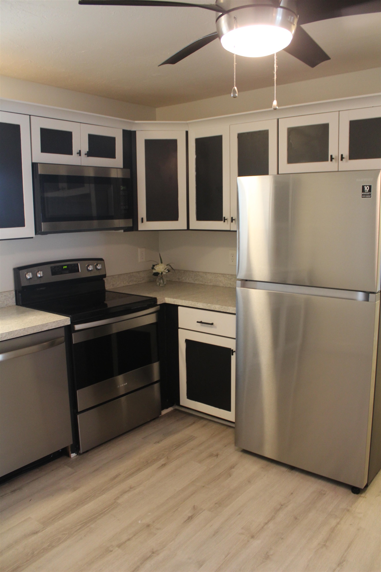210 Circle Road, Unit 2 Manchester, NH 03103 - Photo 4 of 16