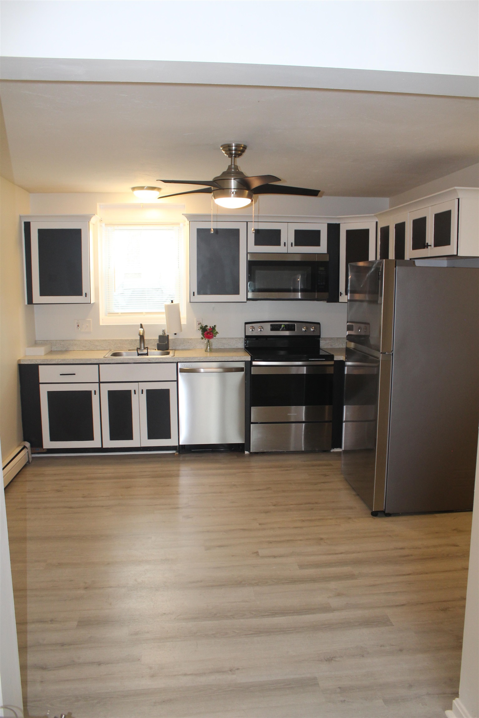 210 Circle Road, Unit 2 Manchester, NH 03103 - Photo 5 of 16