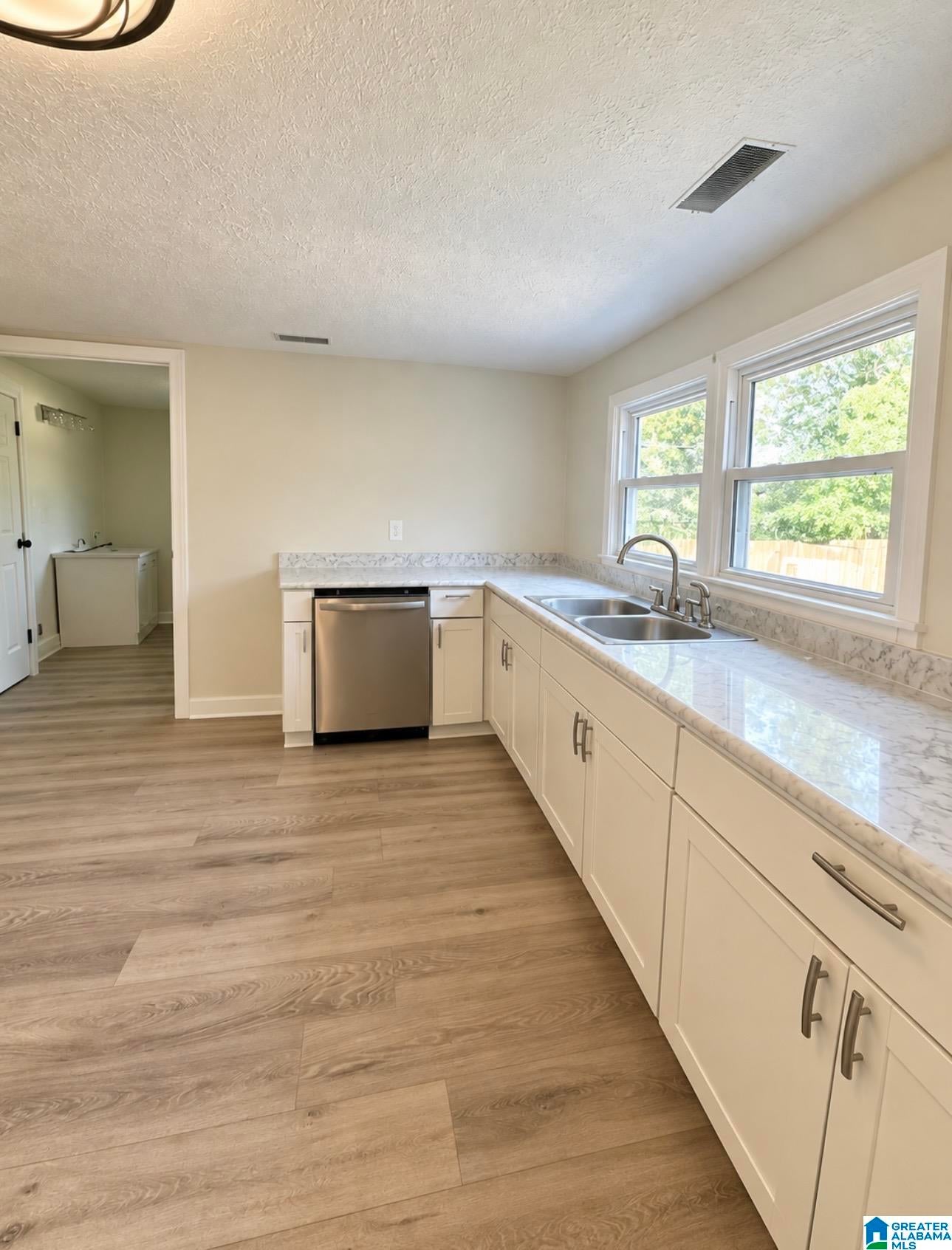 416 Bell Road Anniston, AL 36201 - Photo 5 of 20 Gallery Image 5