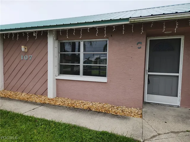 $1,150 | 107 Southwest 16th Terrace, Unit C, Cape Coral, FL 33991