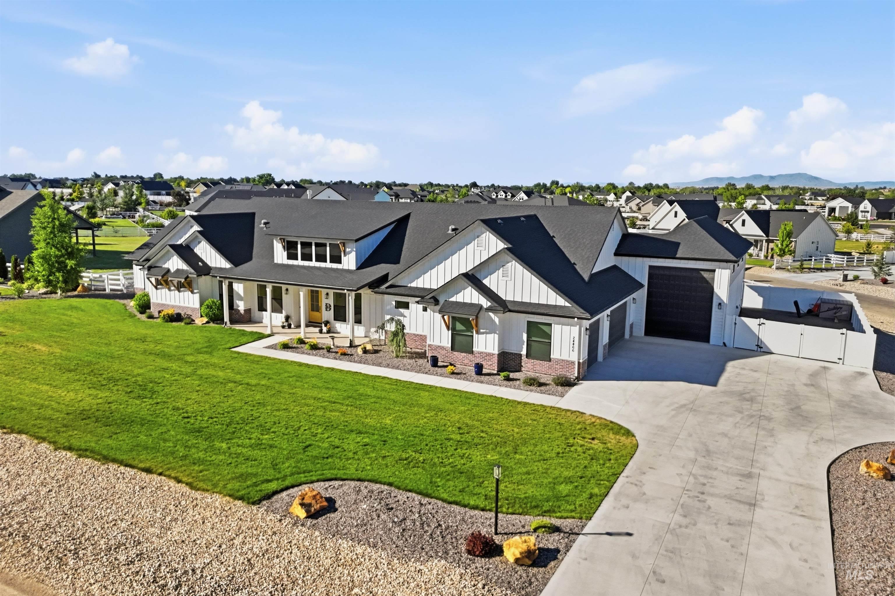 24466 Himark Way Caldwell, ID 83607 - Photo 4 of 50