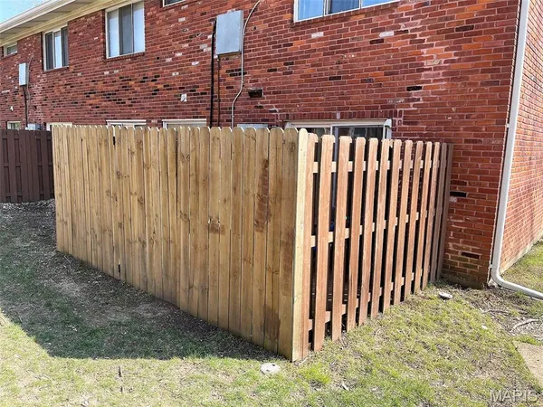 $115,000 | 10812 Carroll Wood Way, St. Louis, MO 63128