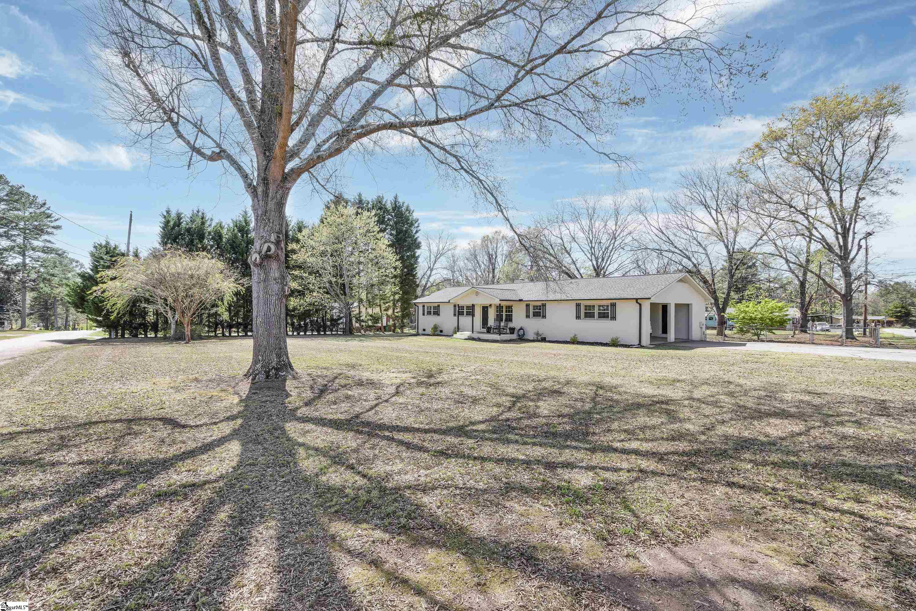 104 Splawn Road Chesnee, SC 29323 - Photo 2 of 25