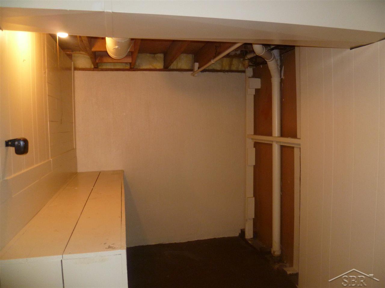 3552 Mack Road Saginaw, MI 48601 - Photo 16 of 18 50056849-15.JPG