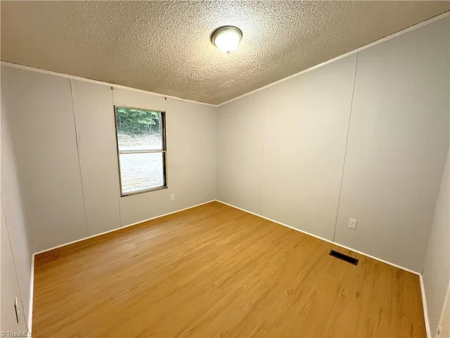 $235,000 | 330 Quail Ridge Road, Summerfield, NC 27358