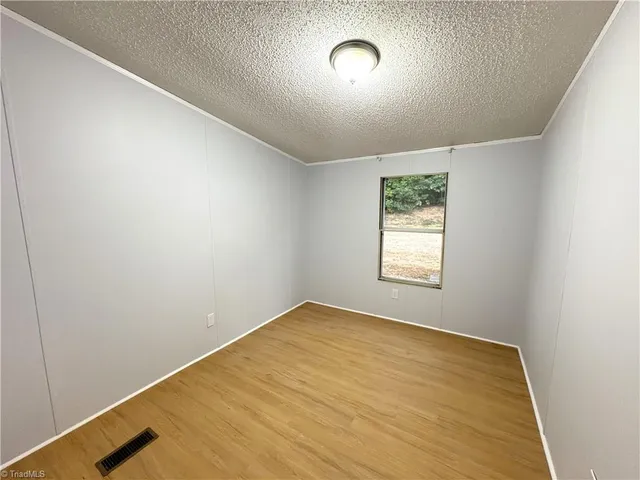 $235,000 | 330 Quail Ridge Road, Summerfield, NC 27358