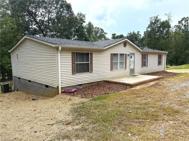 $235,000 | 330 Quail Ridge Road, Summerfield, NC 27358