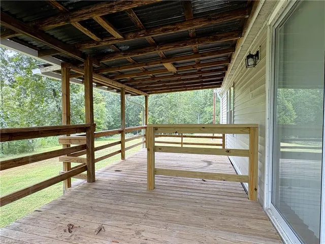 $235,000 | 330 Quail Ridge Road, Summerfield, NC 27358