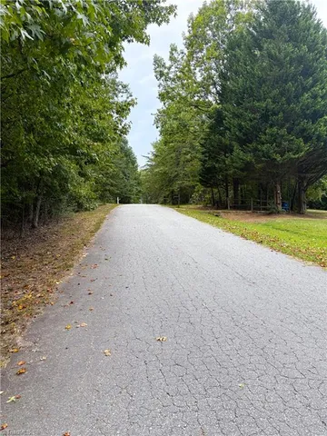 $235,000 | 330 Quail Ridge Road, Summerfield, NC 27358