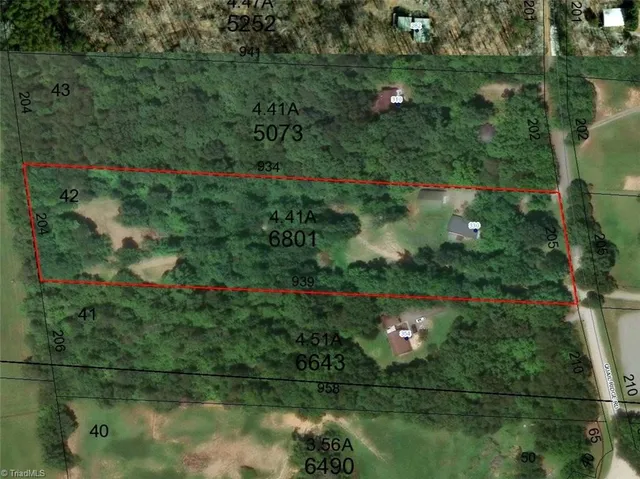 $235,000 | 330 Quail Ridge Road, Summerfield, NC 27358