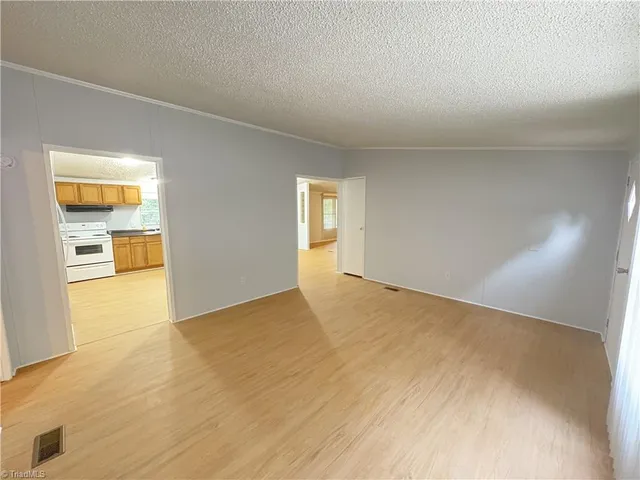 $235,000 | 330 Quail Ridge Road, Summerfield, NC 27358