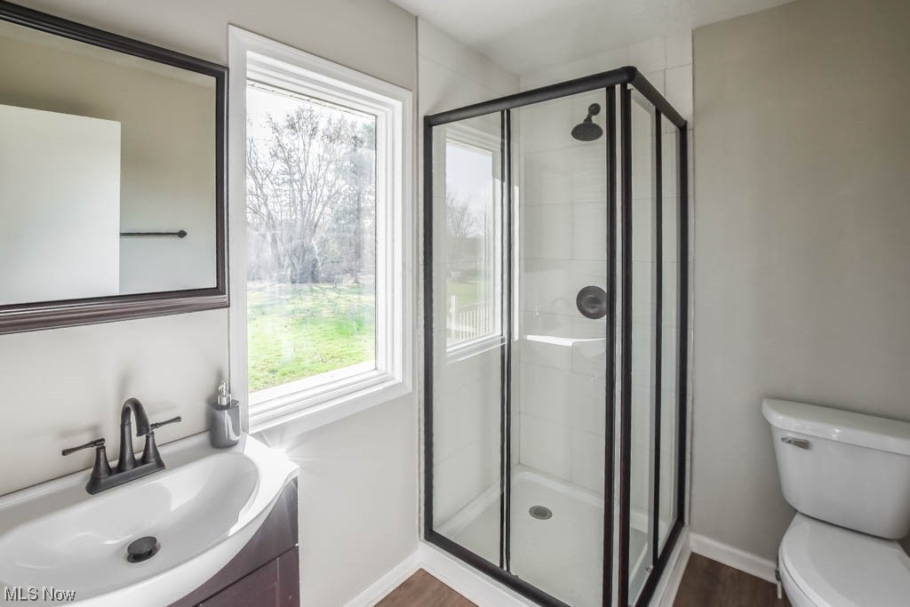 7004 Streeter Road Windham, OH 44288 - Photo 12 of 31 Bathroom