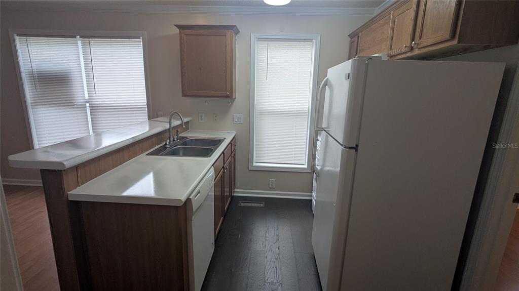 2905 Southwest Archer Road, Unit T5028 Gainesville, FL 32608 - Photo 4 of 24