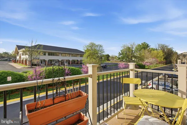 $565,000 | 46037 Woodpecker Square, Sterling, VA 20165